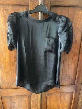 DR2 Black Satin Puff Sleeve Top